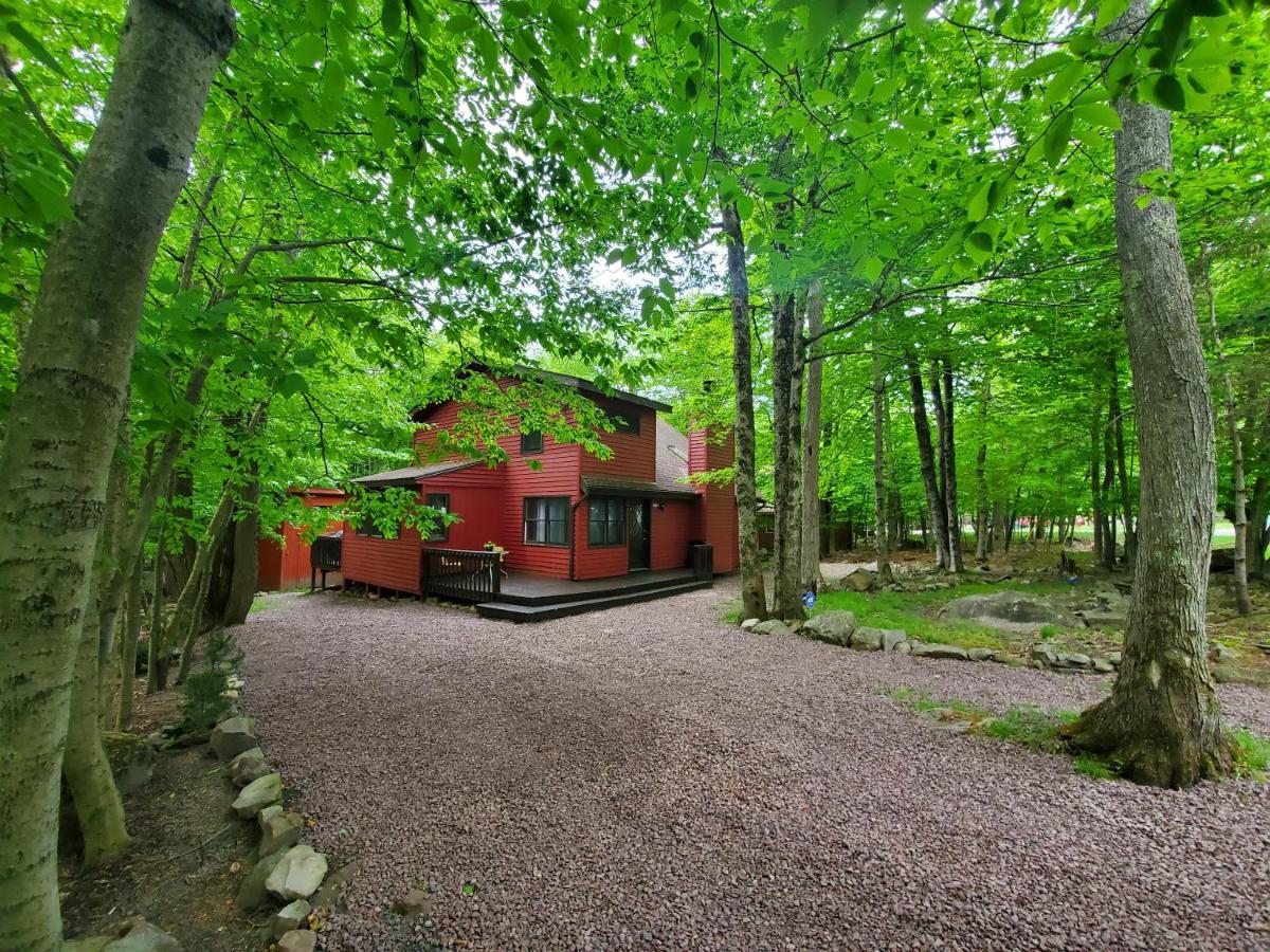 Chalet Renovated Near Casino, Camelback , Kalahari 4Bdrms Firepit Hot Tub Game Room Tobyhanna Extérieur photo