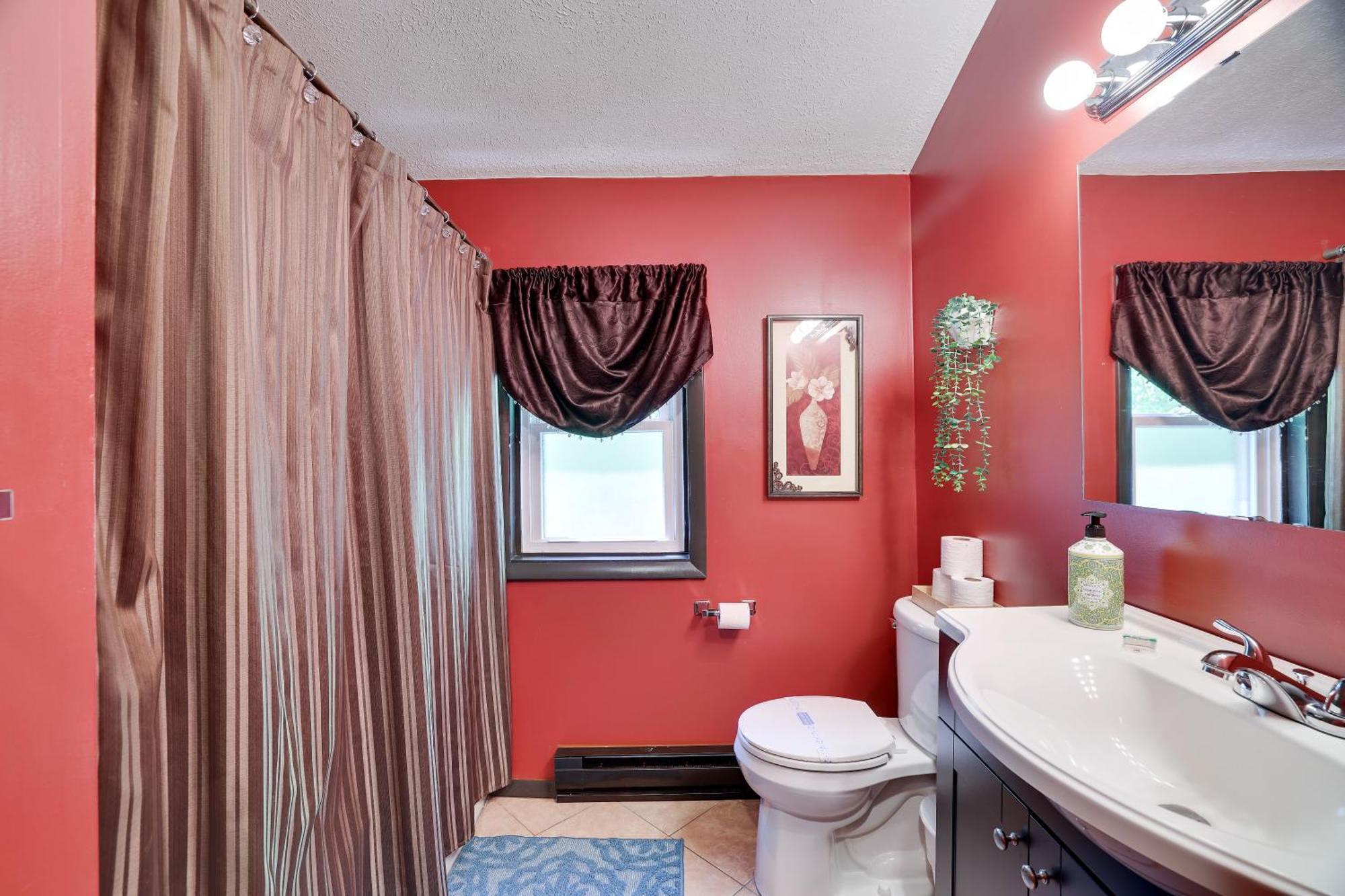 Chalet Renovated Near Casino, Camelback , Kalahari 4Bdrms Firepit Hot Tub Game Room Tobyhanna Extérieur photo