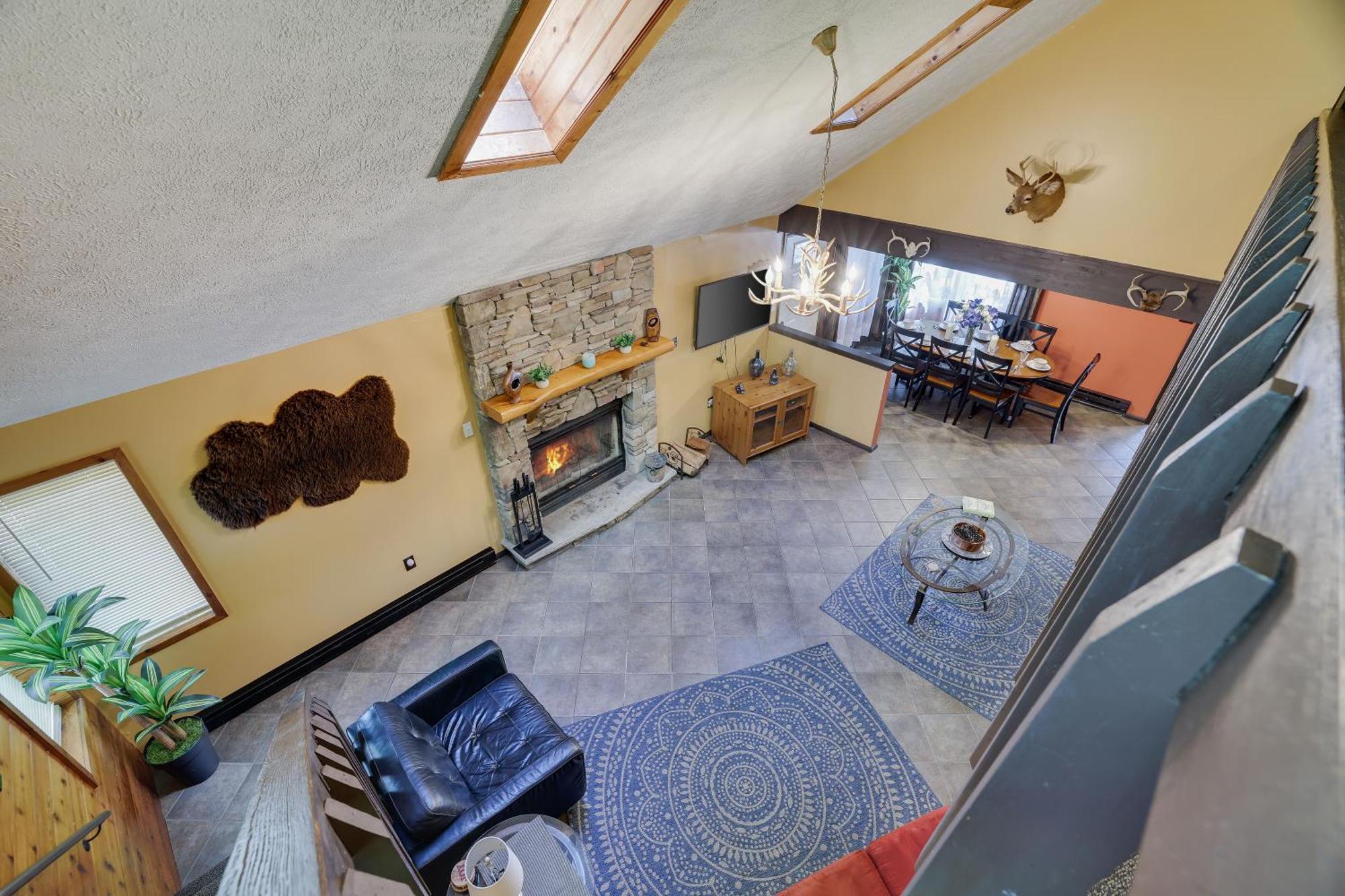 Chalet Renovated Near Casino, Camelback , Kalahari 4Bdrms Firepit Hot Tub Game Room Tobyhanna Extérieur photo